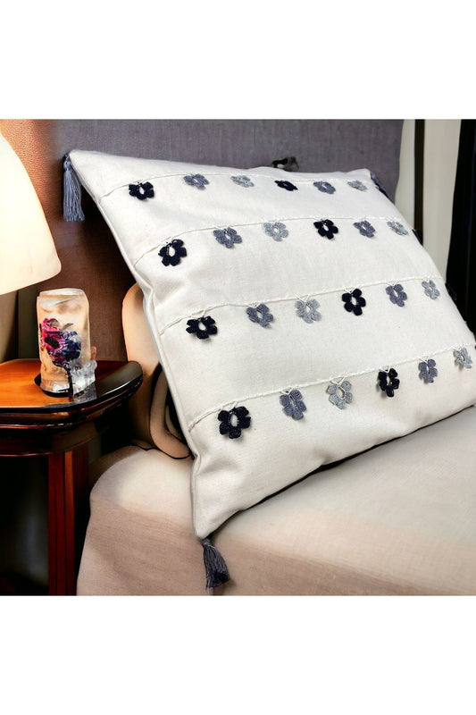 El Yapımı Antrasit Oyalı Pamuk Dekoratif Yastık/ Tek Kırlent Kılıfı